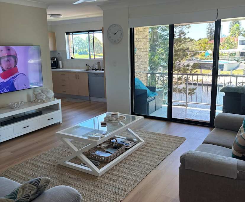 Furnished room in a flatshare