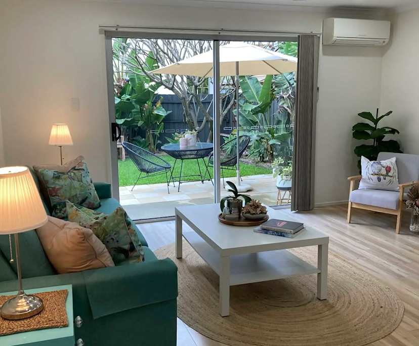 Whole property with 2 rooms for rent