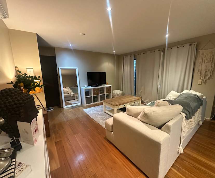 Furnished room with own bathroom