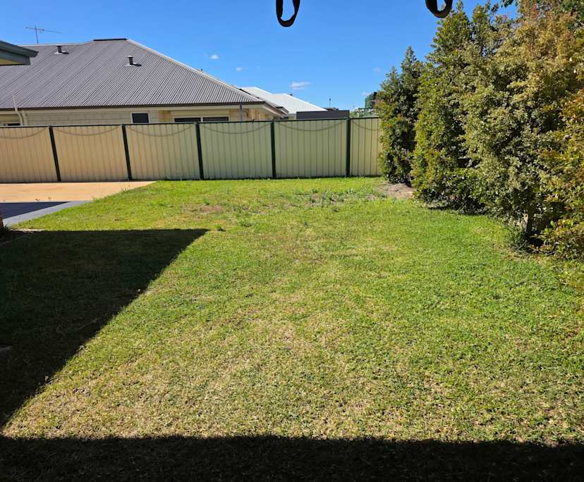 $300, Share-house, 5 bathrooms, Hammond Park WA 6164