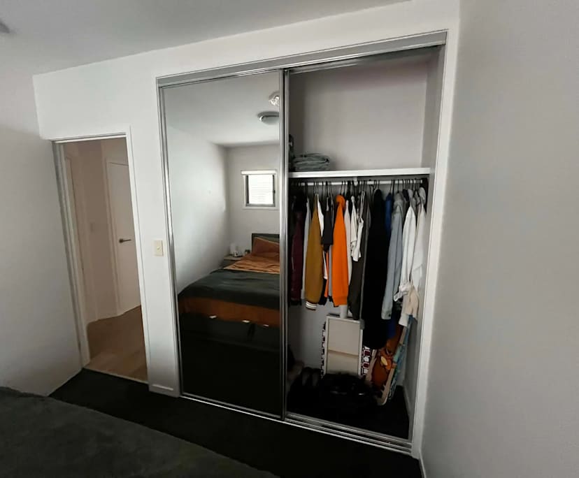 $300, Share-house, 3 bathrooms, Toowong QLD 4066