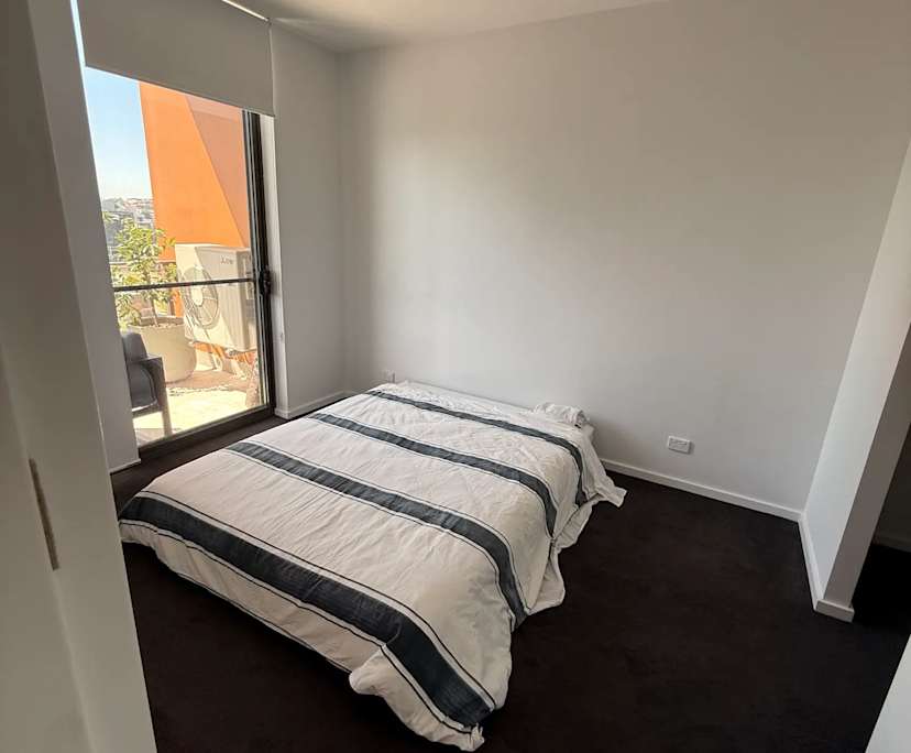 $375, Flatshare, 2 bathrooms, Wickham NSW 2293