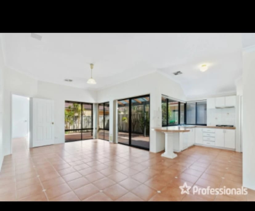 $500, Share-house, 4 bathrooms, Stirling WA 6021