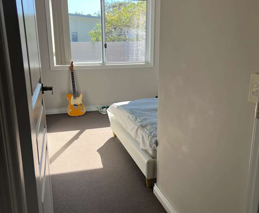 Room in a share house