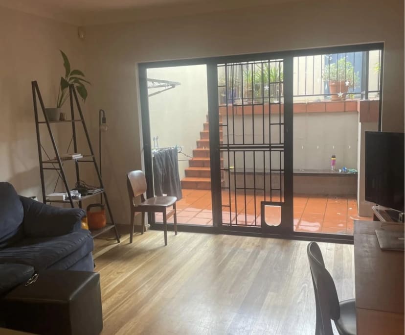 Room in a share house