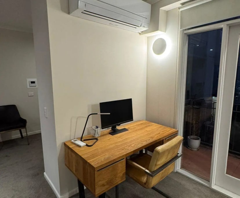 Furnished room in a flatshare