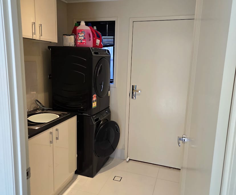 $650, Share-house, 2 rooms, Stretton QLD 4116, Stretton QLD 4116