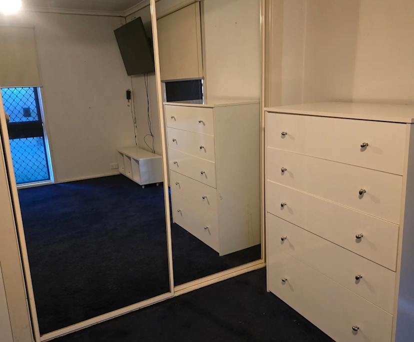 Room in a share house