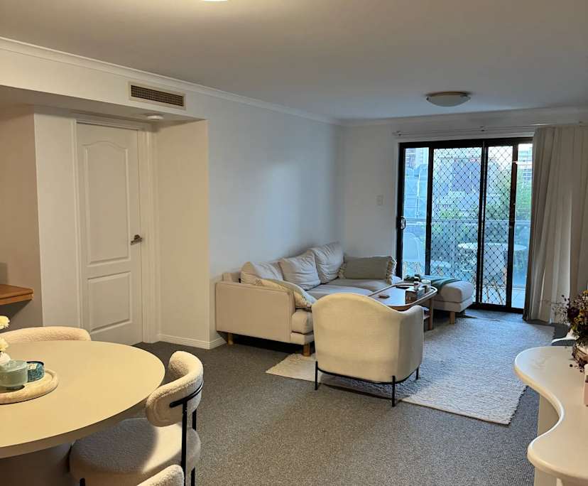 Room with ensuite in a flatshare