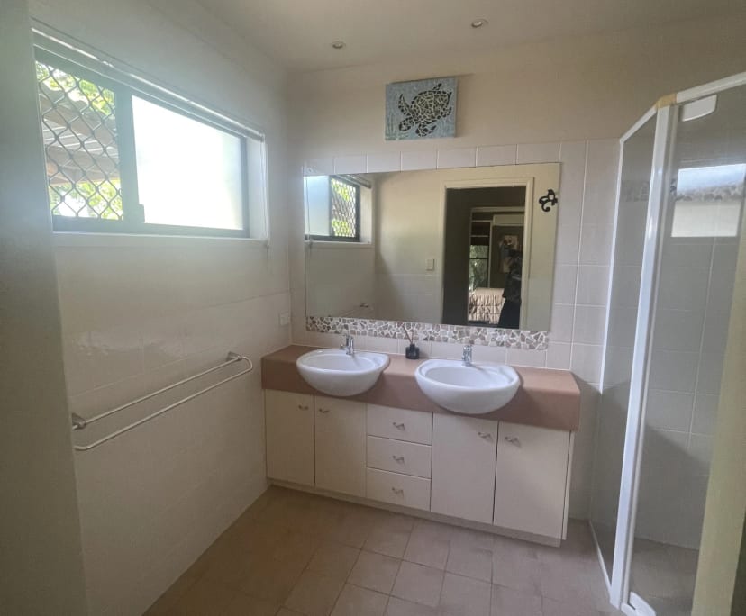 $320, Share-house, 4 bathrooms, Ashmore QLD 4214