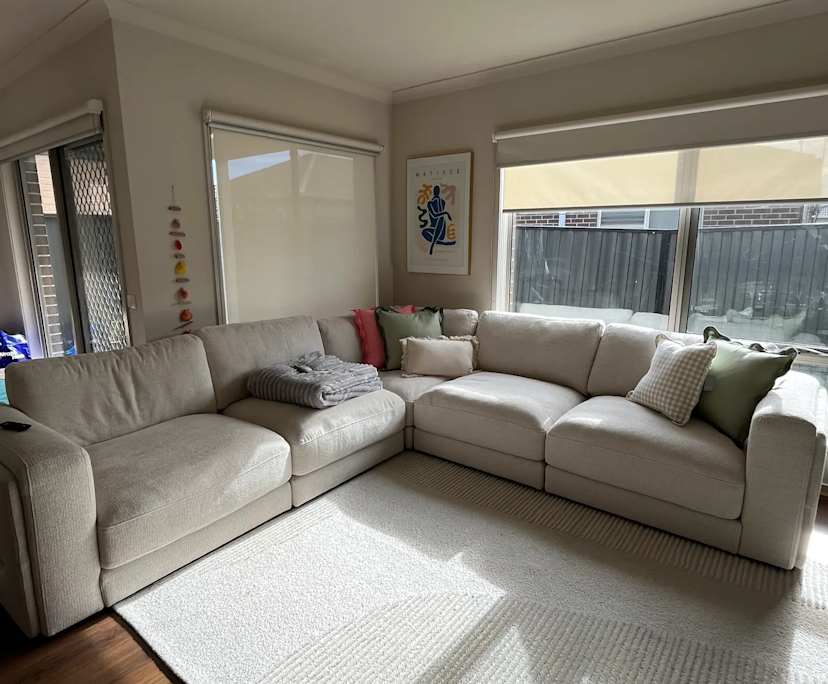 Unfurnished room with own bathroom
