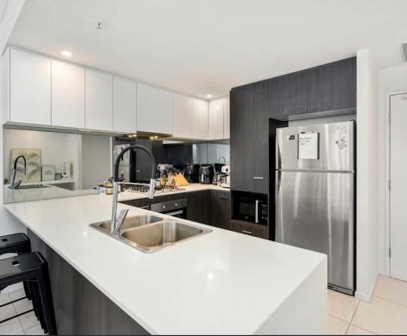 $850, Whole-property, 2 bathrooms, Biggera Waters QLD 4216