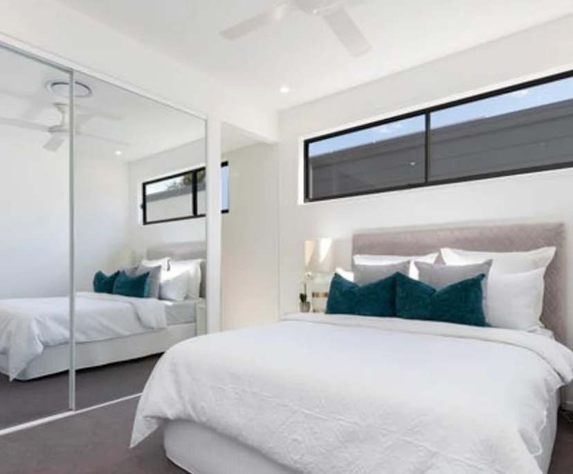 Room with ensuite in a share house