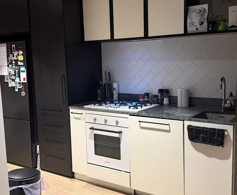 Unfurnished room with own bathroom