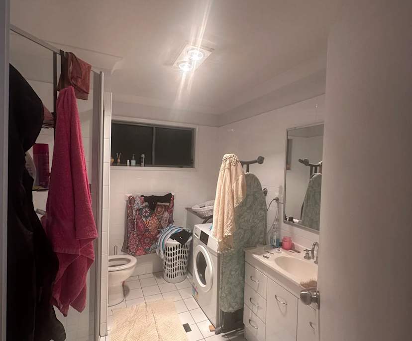 $240, Share-house, 2 bathrooms, Ettalong Beach NSW 2257