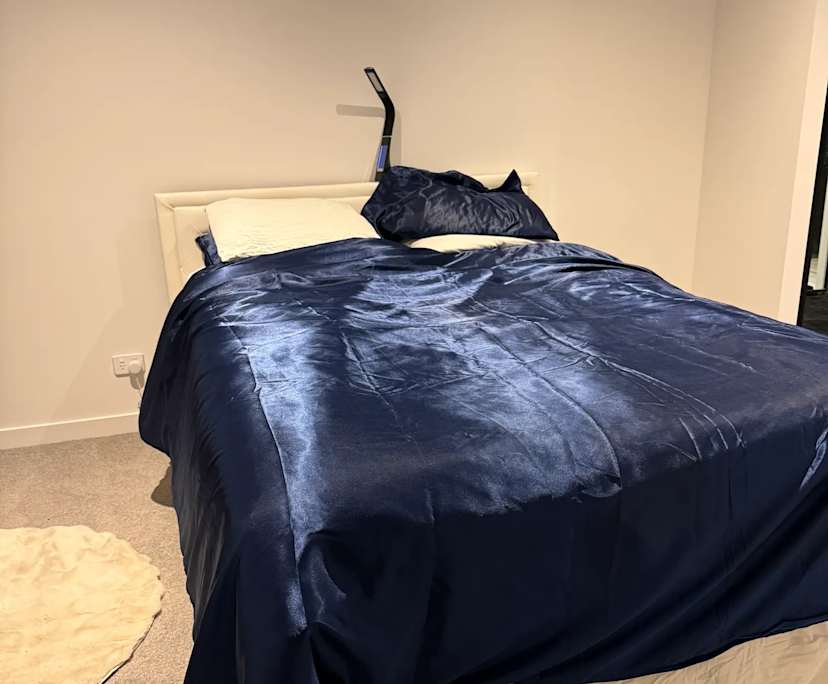 Unfurnished room with own bathroom