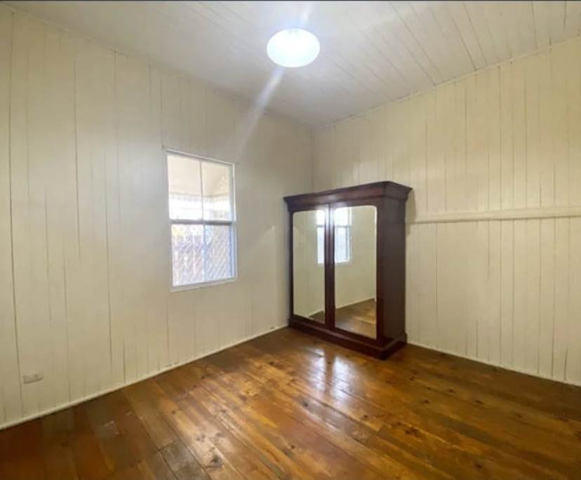 Unfurnished room in a share house