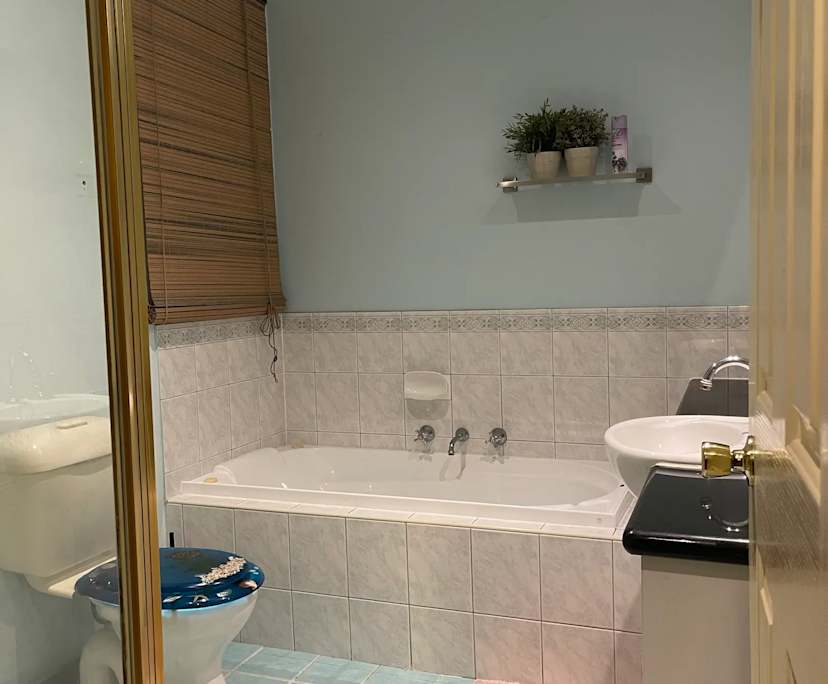 $250, Share-house, 4 bathrooms, Chadstone VIC 3148