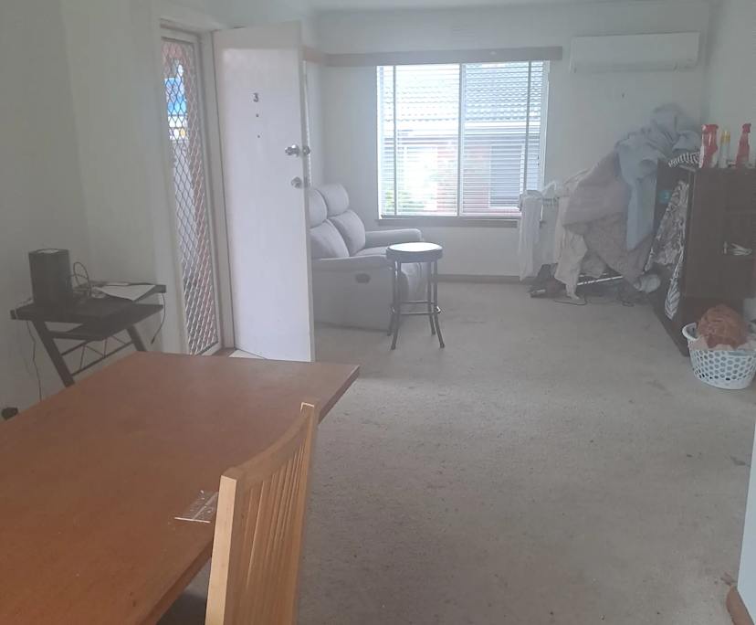 Room in a share house