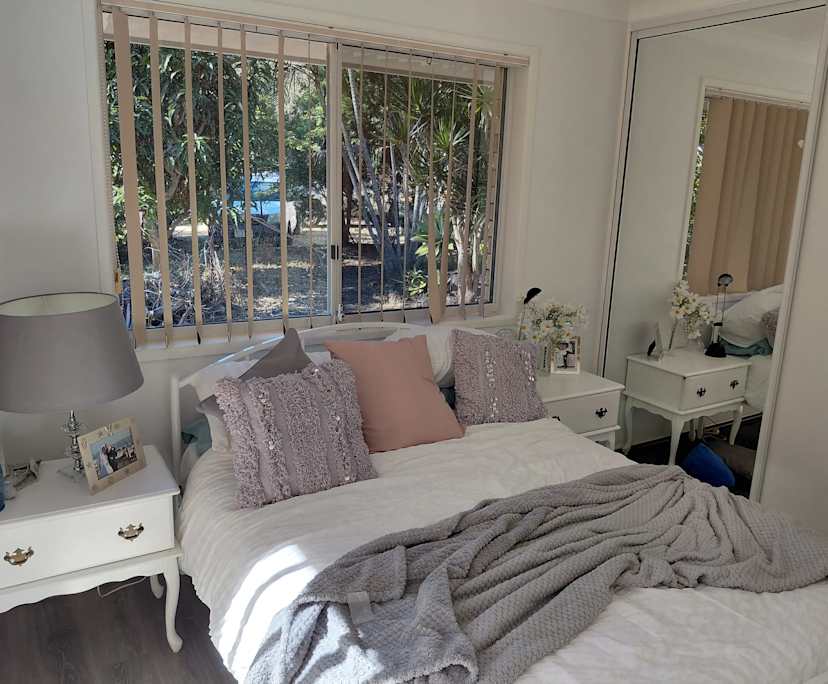 Room in a share house