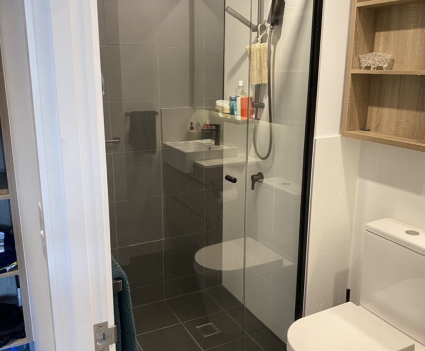 $600, Flatshare, 2 bathrooms, Newstead QLD 4006