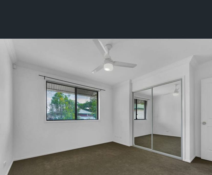 Unfurnished room with ensuite in a flatshare