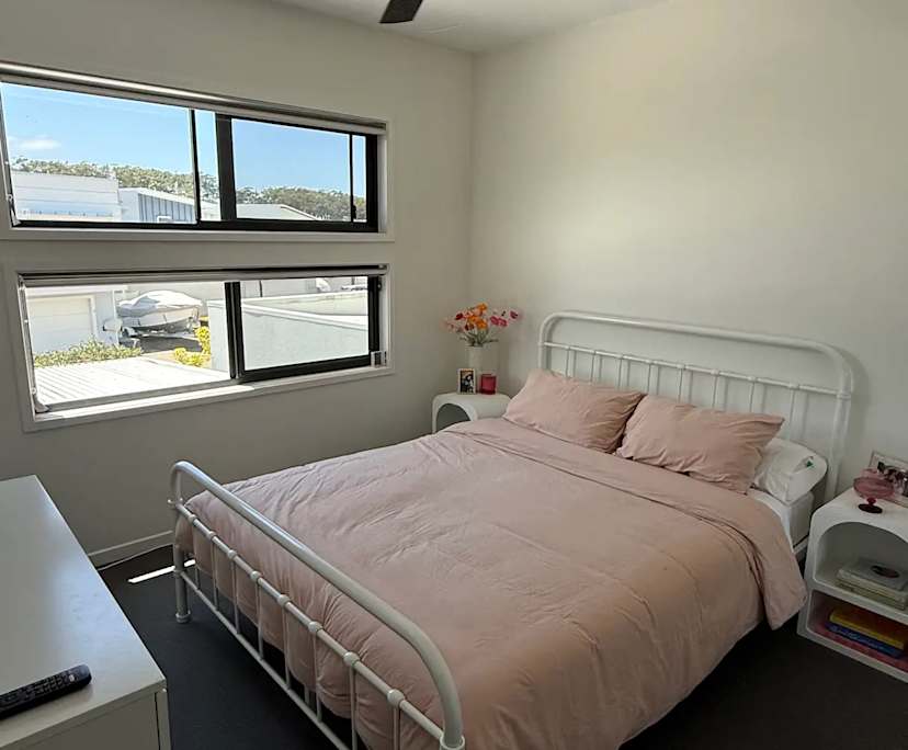 Unfurnished room in a share house