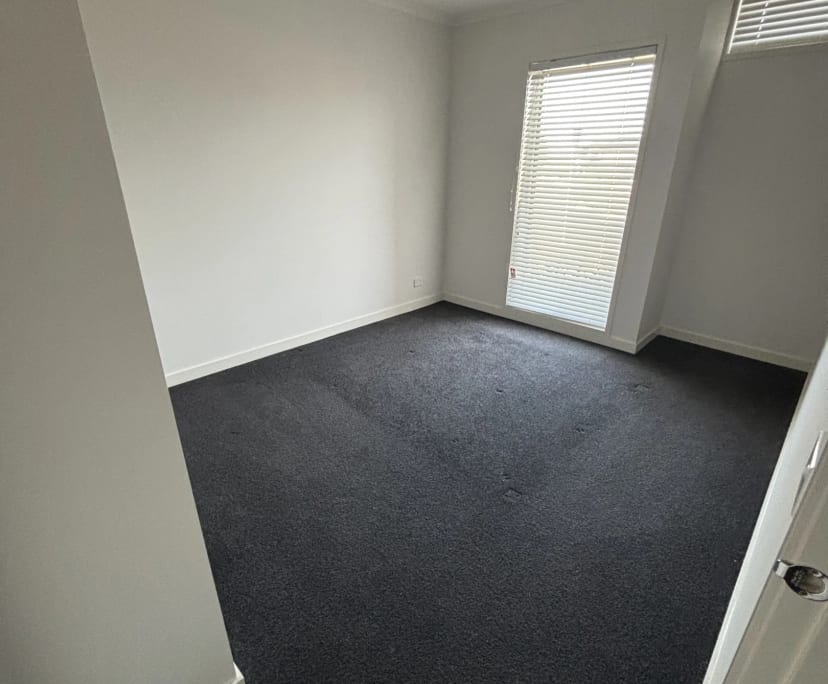 propertyImage