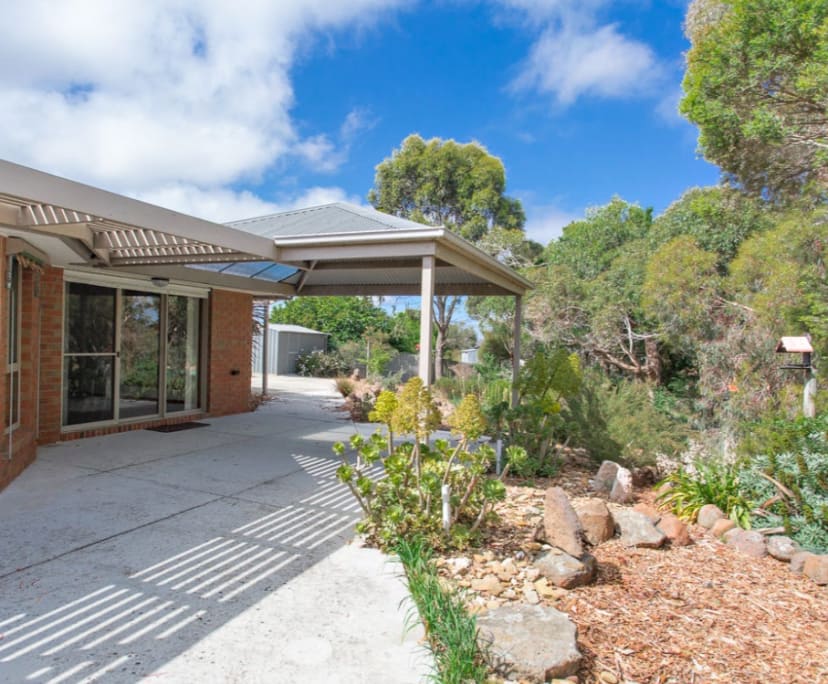 Room for Rent in Ballarat East, VIC 300, Furnishe...