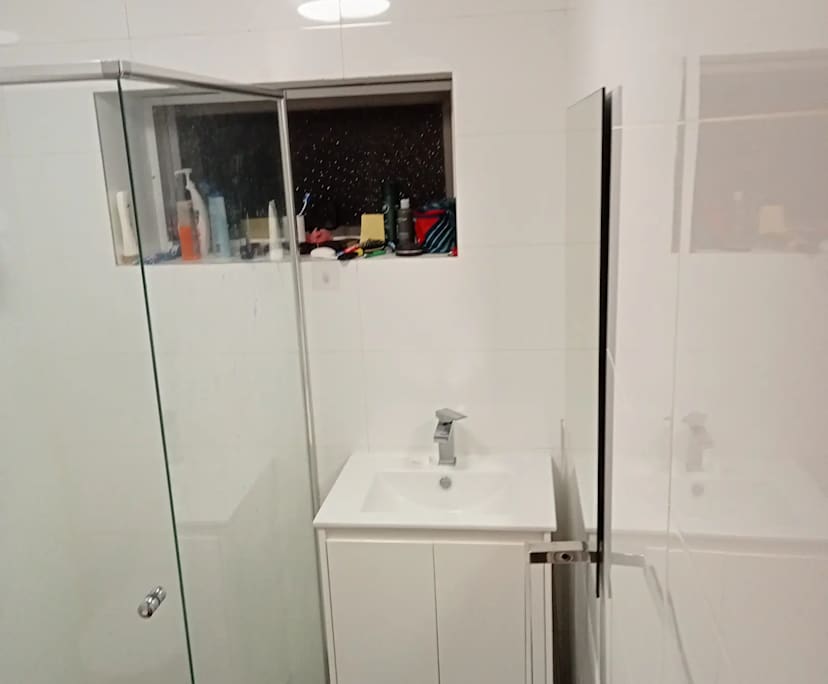 $300, Flatshare, 2 bathrooms, Brighton-Le-Sands NSW 2216