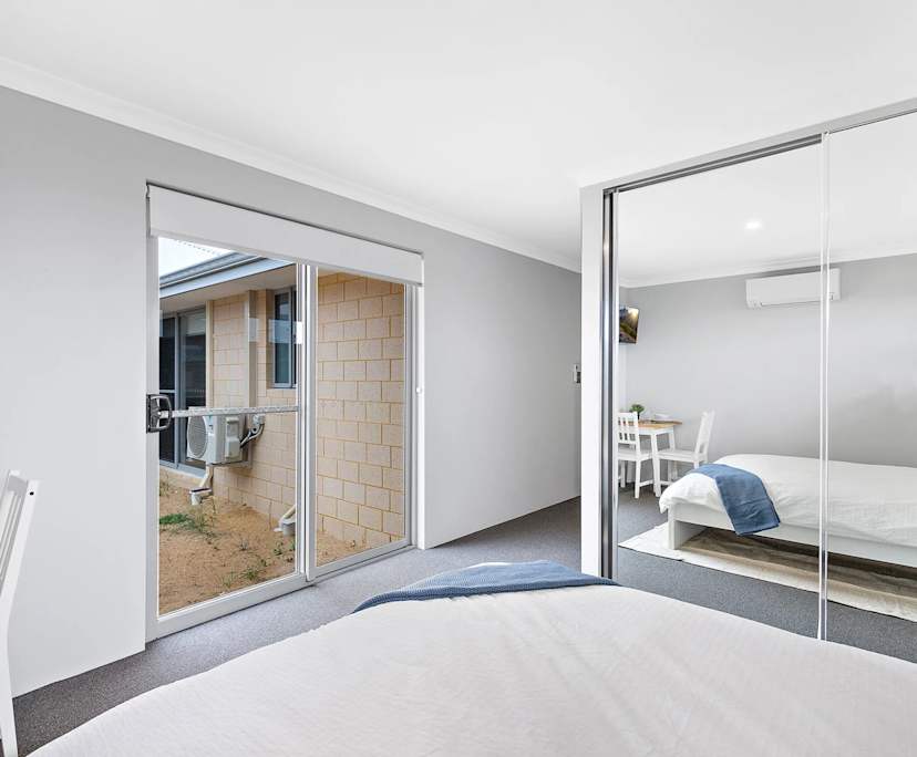 $350, Share-house, 6 bathrooms, Golden Bay WA 6174