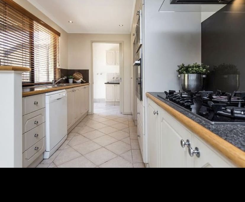 $450, Share-house, 4 bathrooms, Scarborough WA 6019