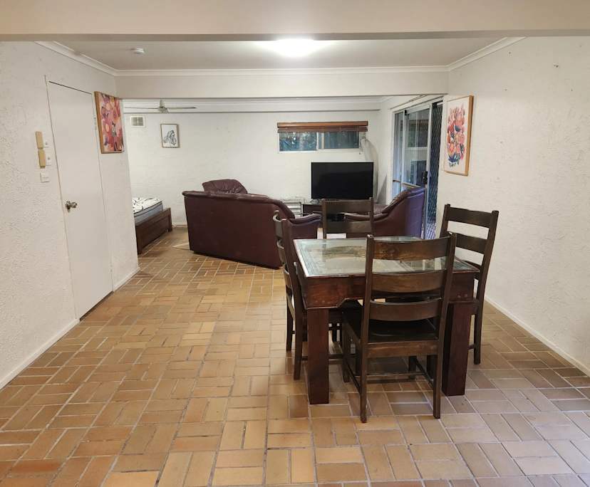 $300, Granny-flat, 1 bathroom, Coolum Beach QLD 4573