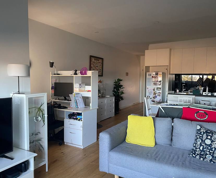 Unfurnished room with own bathroom