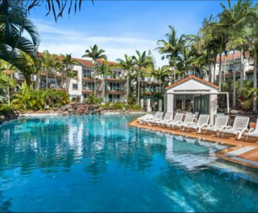 Furnished room with ensuite in a flatshare