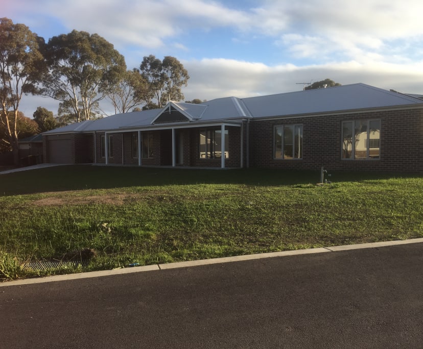 $200, Share-house, 5 bathrooms, Romsey VIC 3434