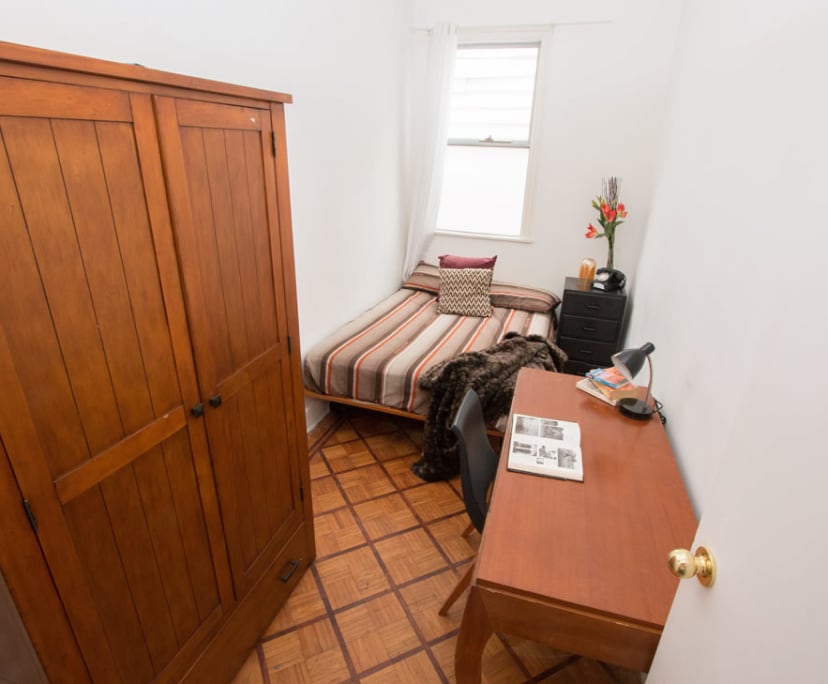 $2,100, Whole-property, 6 bathrooms, Balaclava VIC 3183