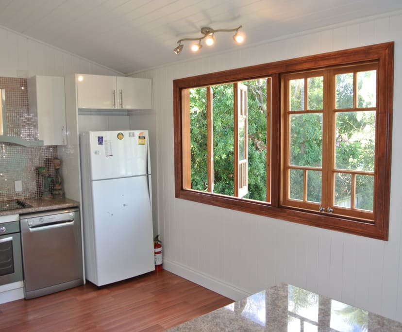 $210, Share-house, 4 bathrooms, Greenslopes QLD 4120