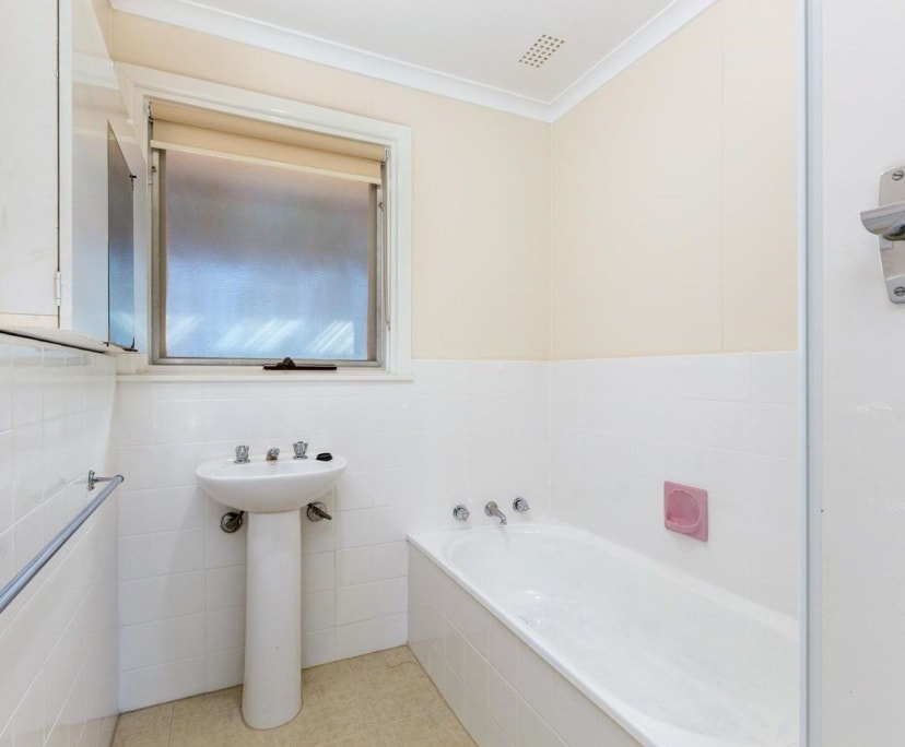 Room for Rent in Watson, Canberra 170, Unfurnishe...