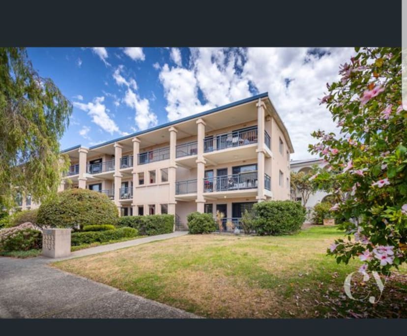 Room for Rent in Cottesloe, Perth 300, Flexible w...