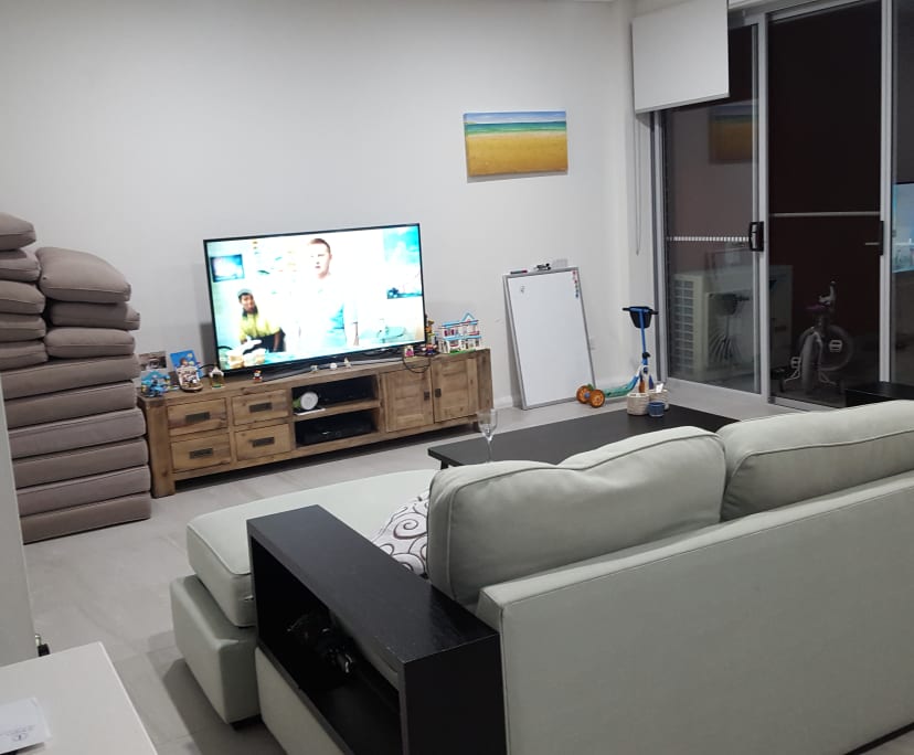 Furnished room with ensuite in a flatshare