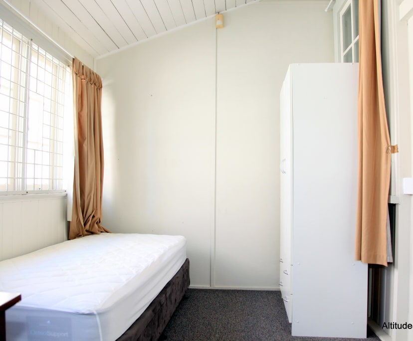 $180, Share-house, 2 rooms, Taringa QLD 4068, Taringa QLD 4068