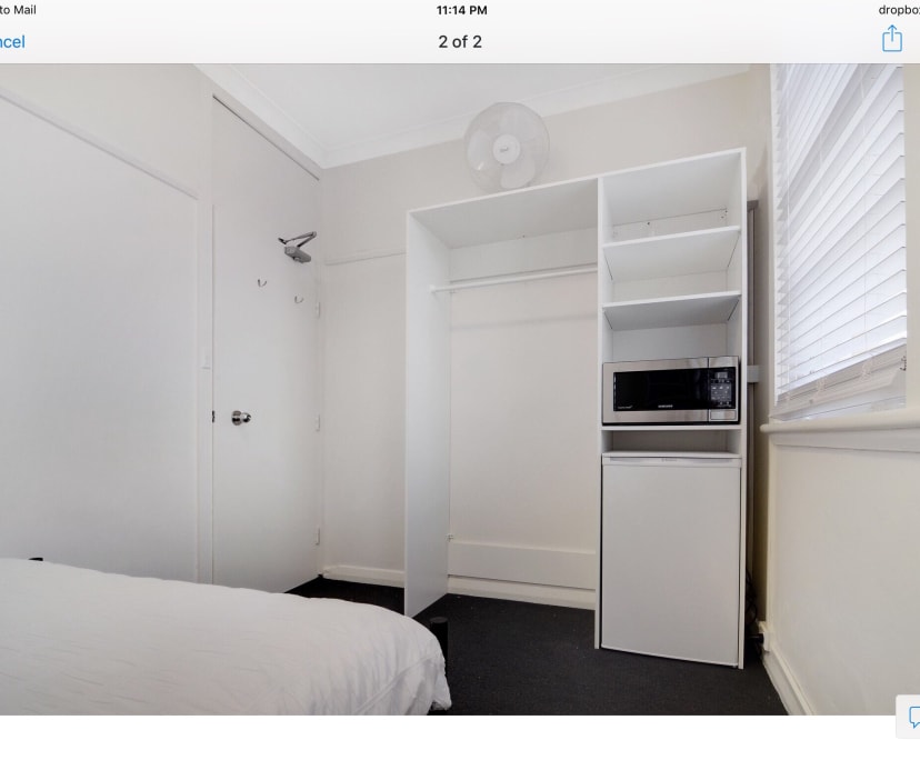 Furnished room in a flatshare