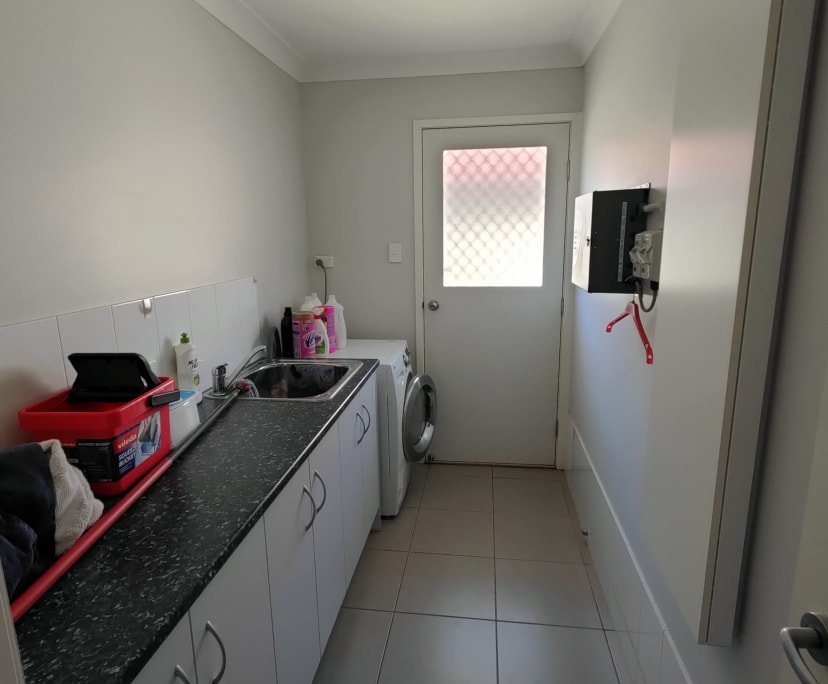 Room for Rent in Redland Bay, Brisbane 200, Flexi...