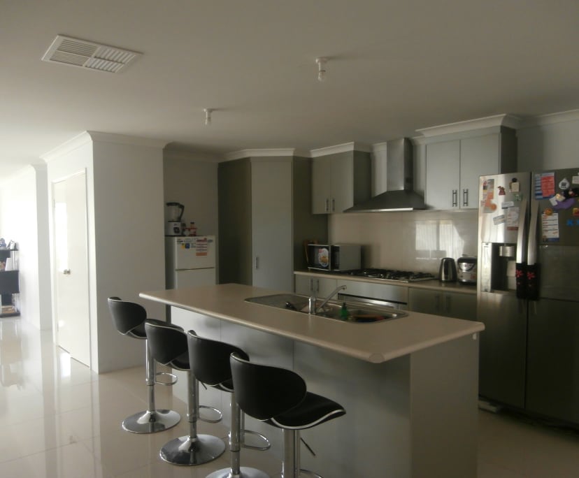 3 Rooms for Rent in Beckenham, Perth 150, Furnish...