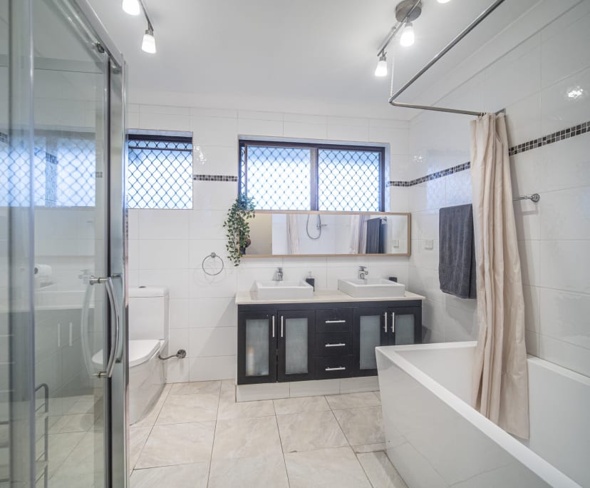 $210, Share-house, 5 bathrooms, Hamersley WA 6022