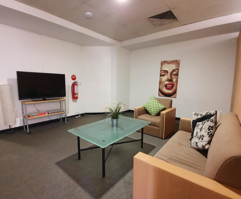 $640, Studio, 1 bathroom, West Melbourne VIC 3003