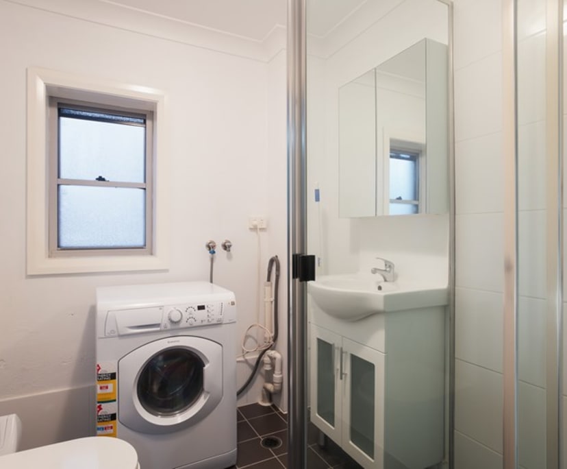 $475, Flatshare, 6 bathrooms, Newcastle NSW 2300