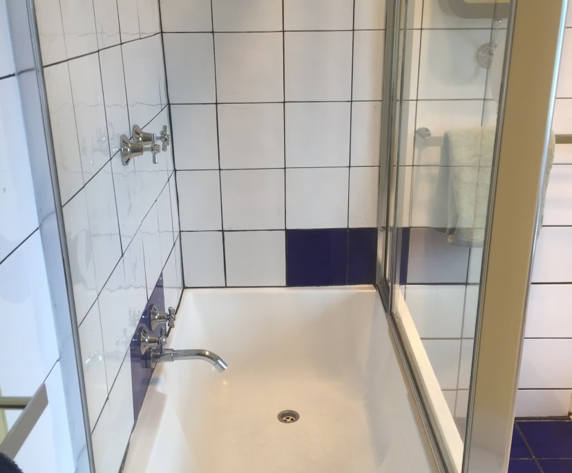 $1,000, Whole-property, 3 bathrooms, St Kilda East VIC 3183