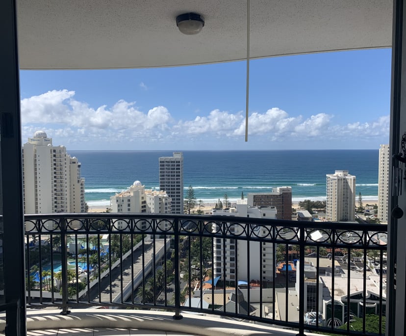 $600, Flatshare, 2 bathrooms, Surfers Paradise QLD 4217
